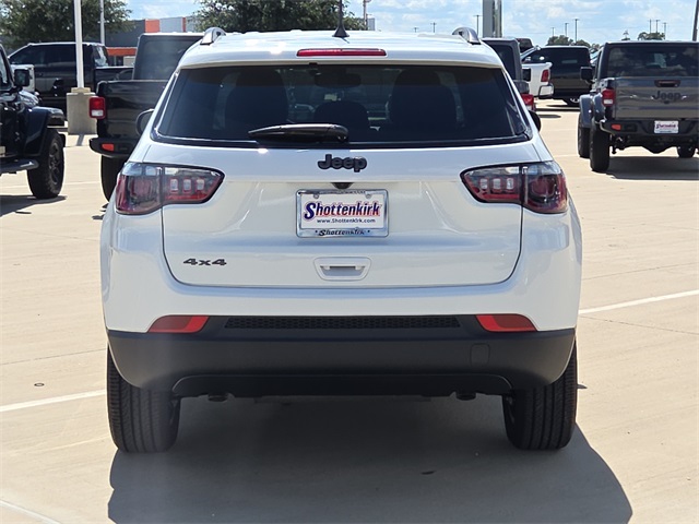 2026 Jeep Compass Latitude photo 7