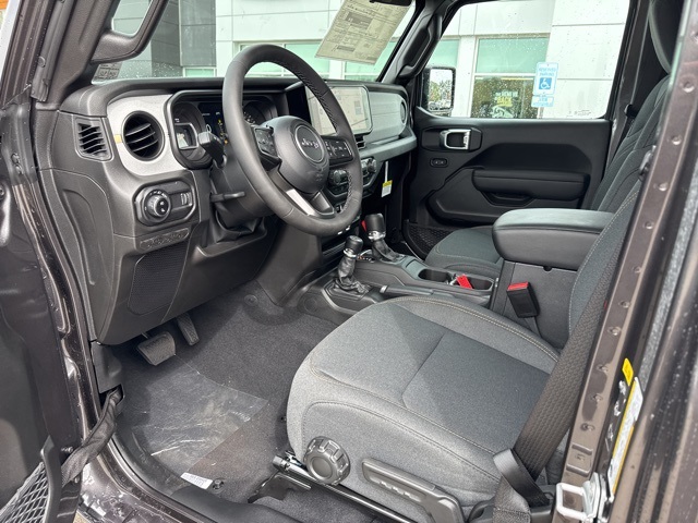 2025 Jeep Gladiator Sport S photo 10