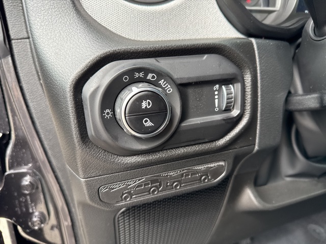 2025 Jeep Gladiator Sport S photo 12