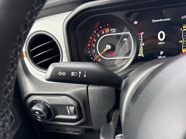 2025 Jeep Gladiator Sport S photo 14