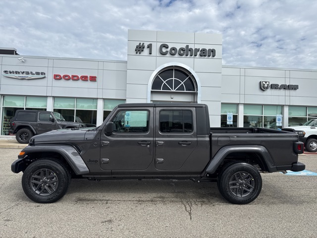 2025 Jeep Gladiator Sport S photo 2