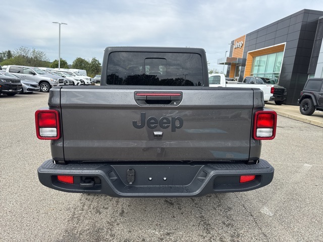 2025 Jeep Gladiator Sport S photo 7