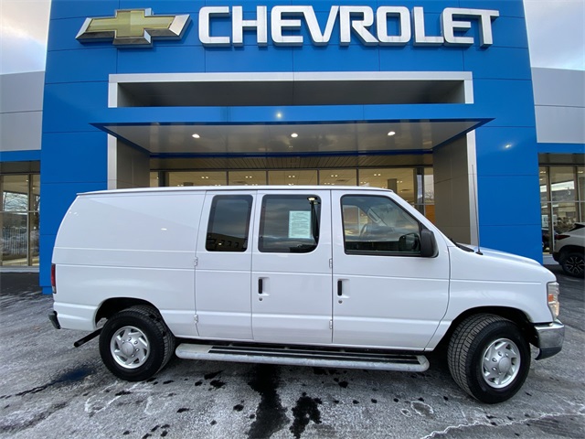 2014 Ford E-Series Econoline Van Commercial's photo