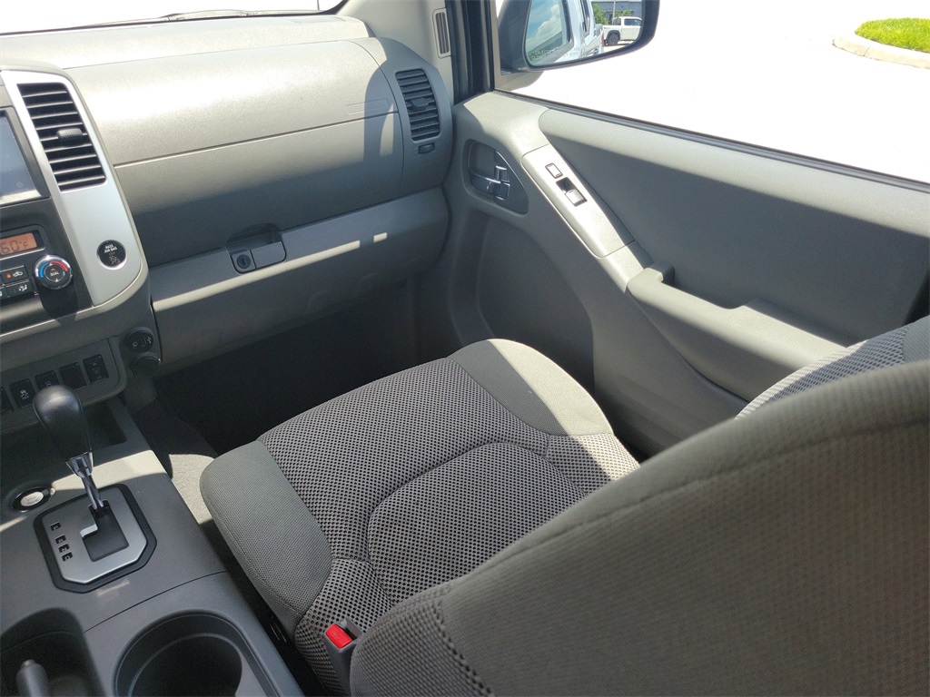 2021 Brilliant Silver Metallic Nissan Frontier SV 4X4 Truck