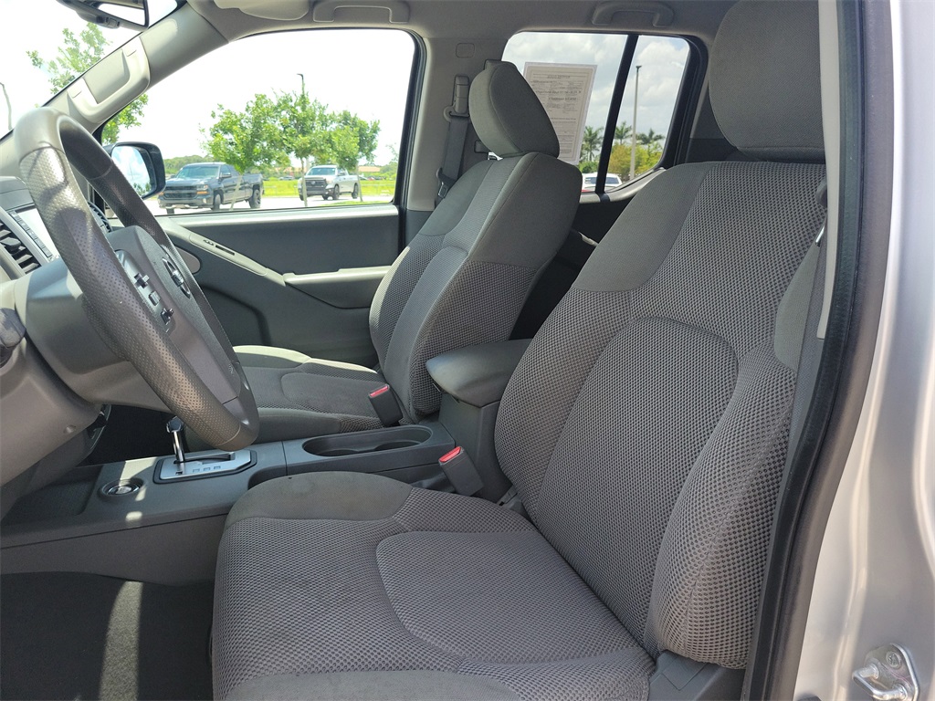 2021 Brilliant Silver Metallic Nissan Frontier SV 4X4 Truck