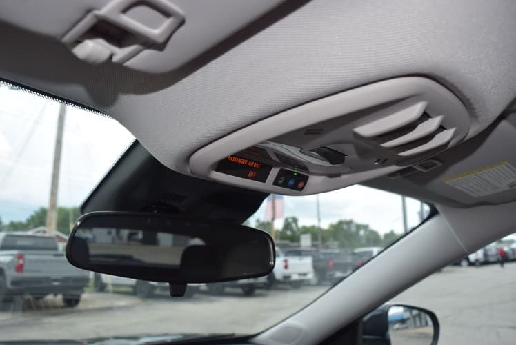 2025 Black Metallic Chevrolet Trax ACTIV FWD SUV