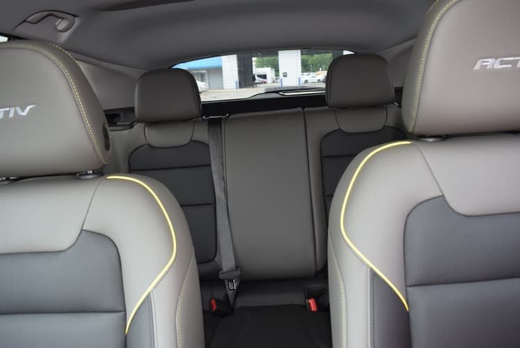 2025 Black Metallic Chevrolet Trax ACTIV FWD SUV