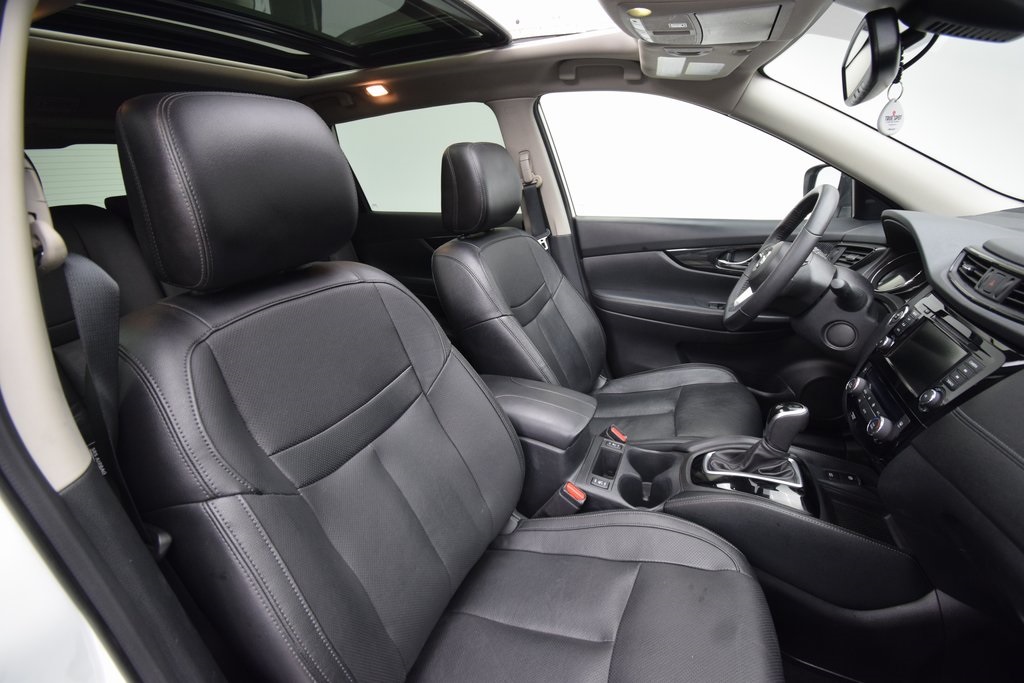 used 2020 Nissan Rogue car, priced at $17,694