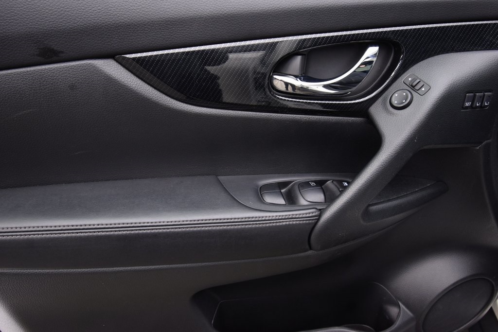 used 2020 Nissan Rogue car, priced at $17,694