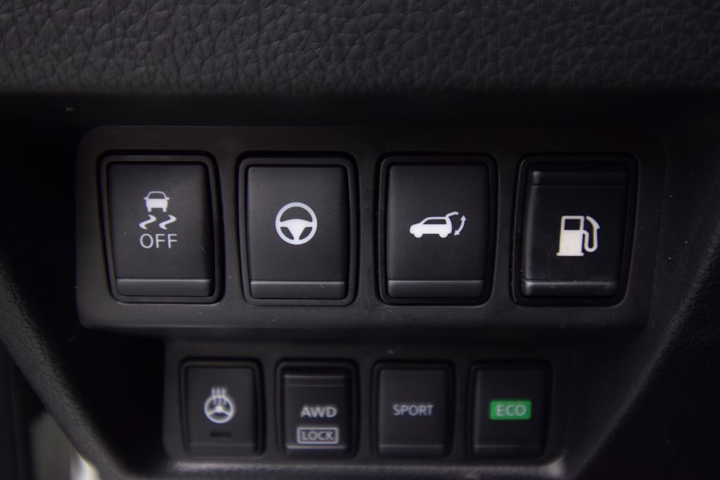 used 2020 Nissan Rogue car, priced at $17,694