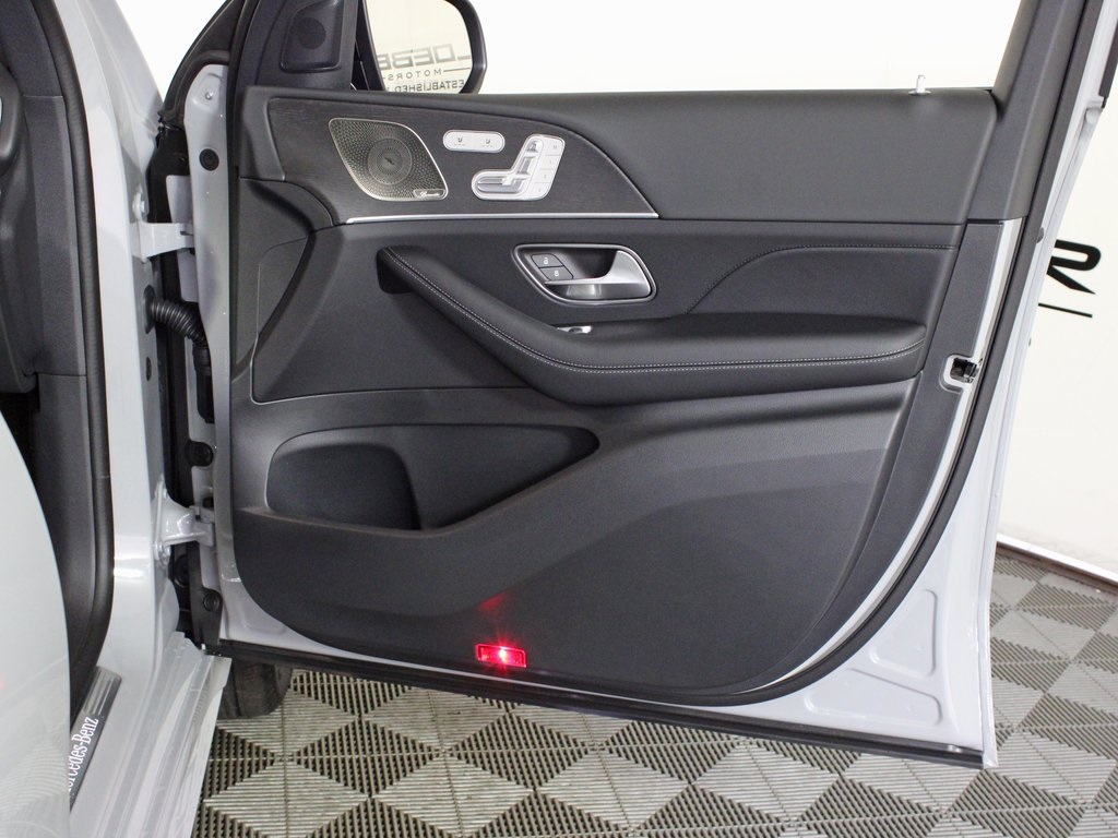 used 2025 Mercedes-Benz GLE car, priced at $69,998