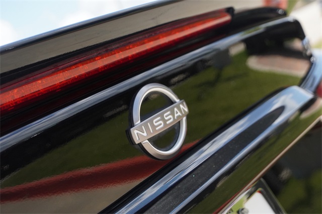 2023 Nissan Maxima SR photo 10
