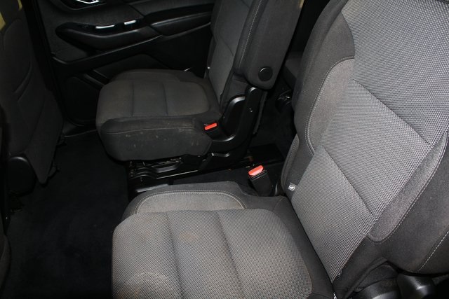 used 2022 Chevrolet Traverse car, priced at $25,000