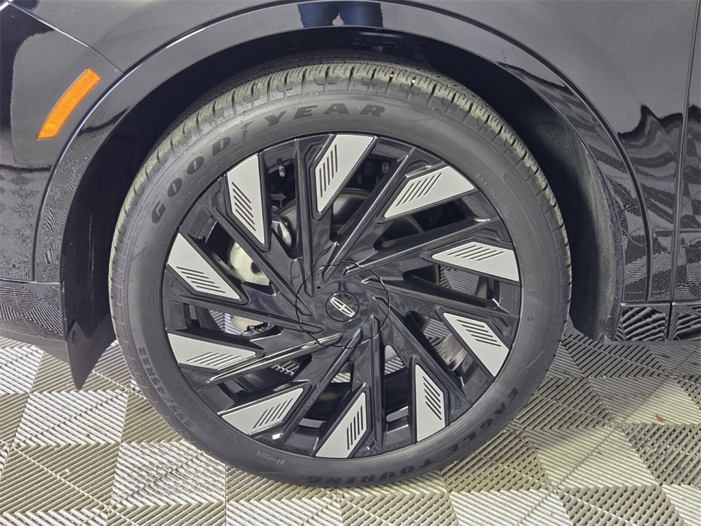 new 2025 Lincoln Nautilus car, priced at $78,645