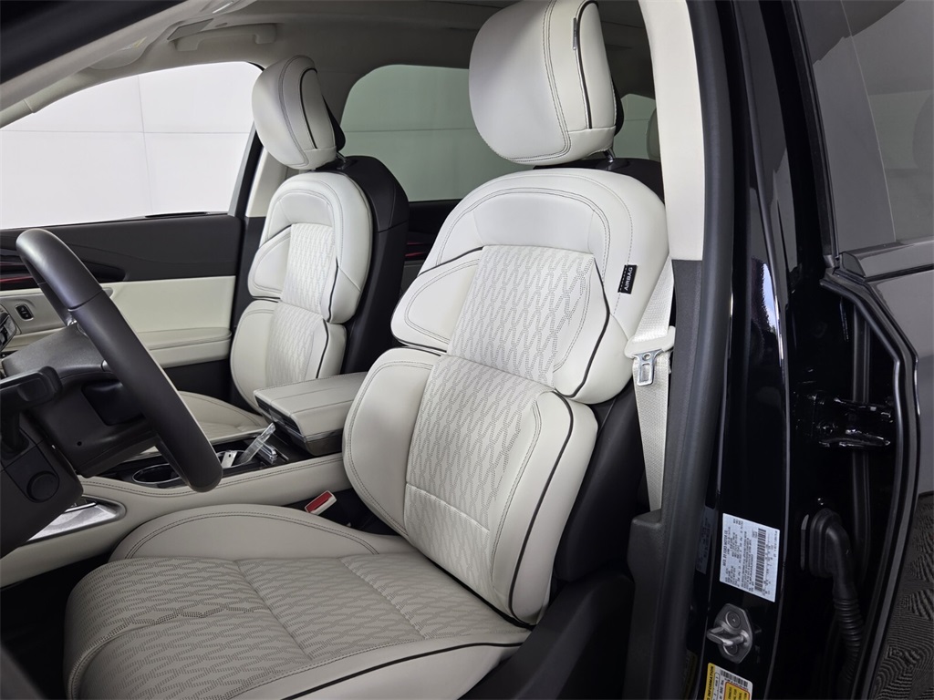 new 2025 Lincoln Nautilus car, priced at $78,645