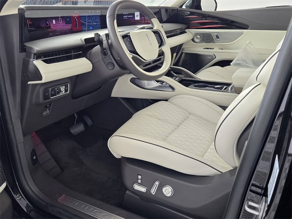 new 2025 Lincoln Nautilus car, priced at $78,645