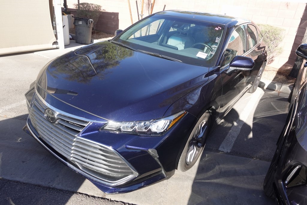 2022 Toyota Avalon XLE's photo