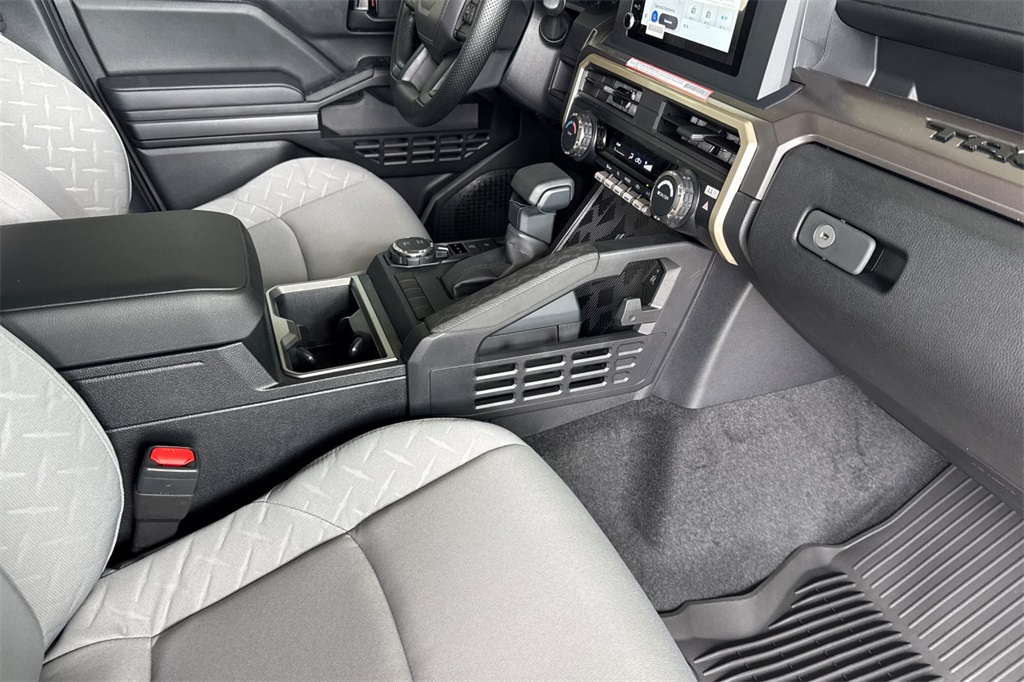 2025 Toyota Tacoma SR5 Double Cab photo 15