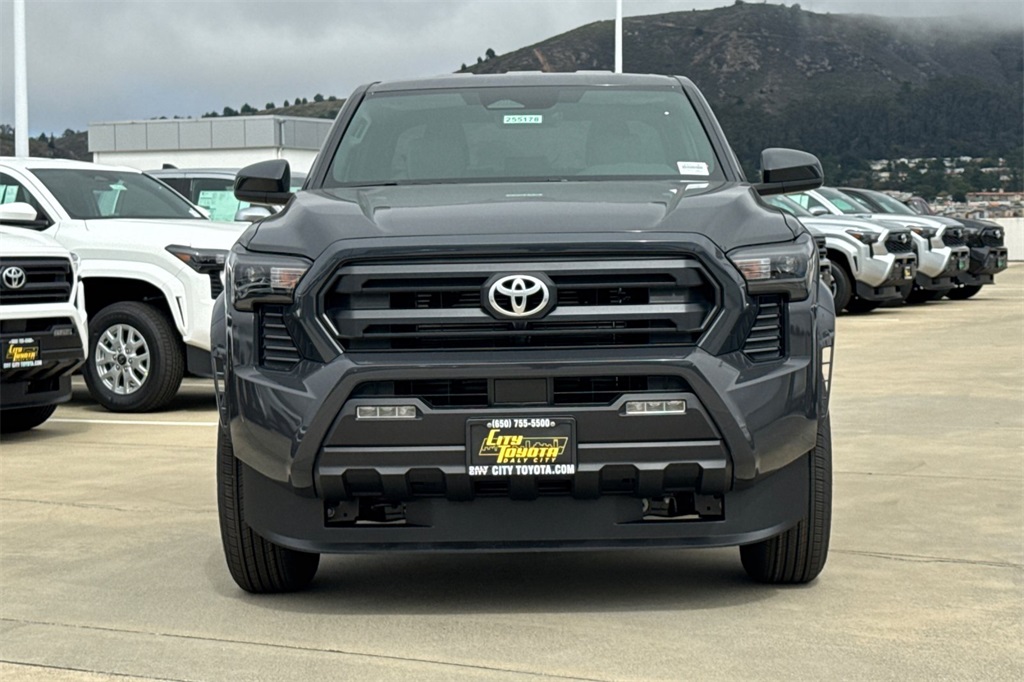 2025 Toyota Tacoma SR5 Double Cab photo 9