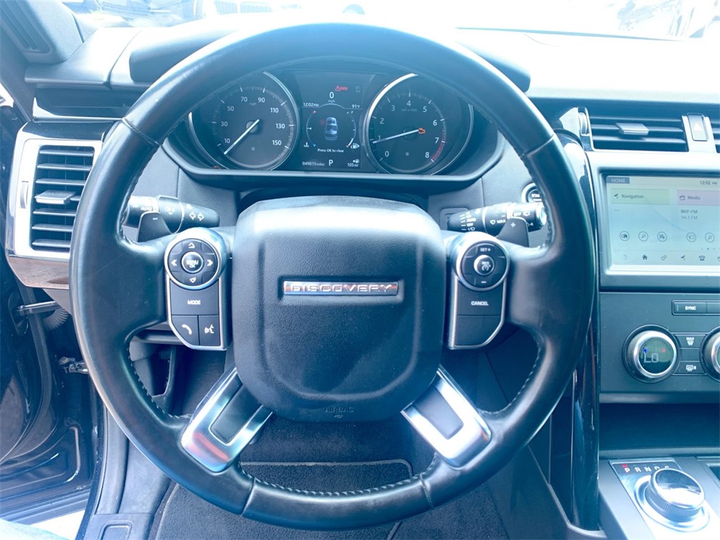 used 2018 Land Rover Discovery car, priced at $21,895