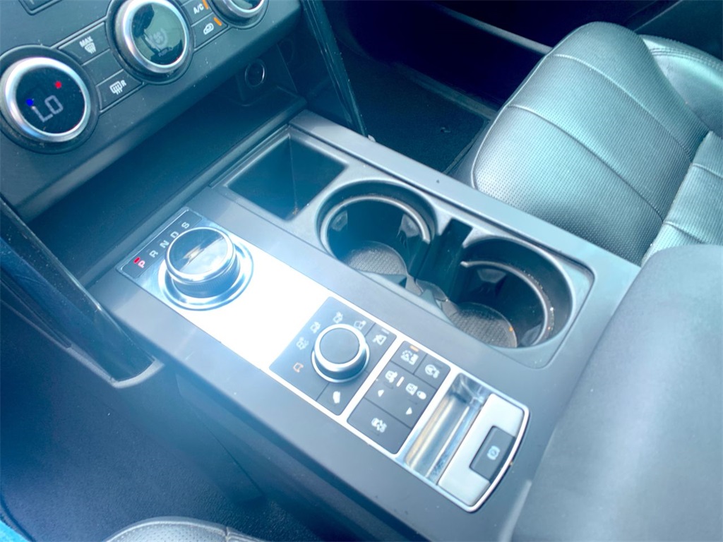used 2018 Land Rover Discovery car, priced at $21,895