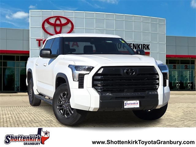 2025 Toyota Tundra SR5's photo