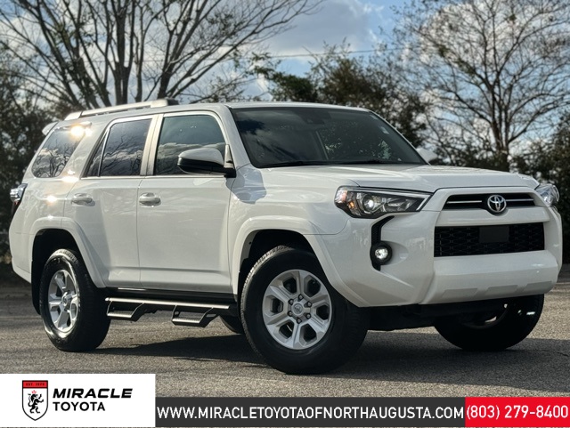 2023 Toyota 4Runner SR5's photo