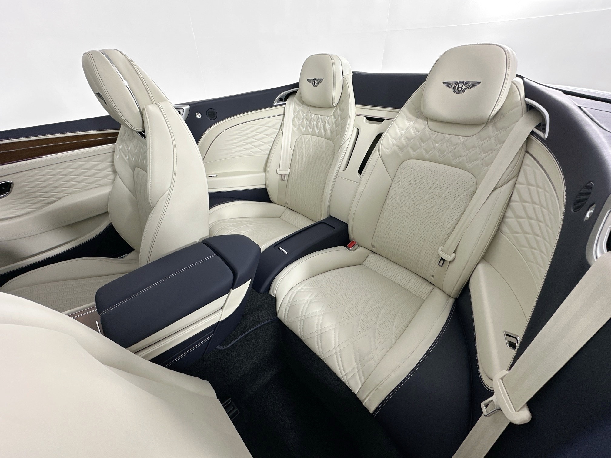 new 2026 Bentley Continental GTC car