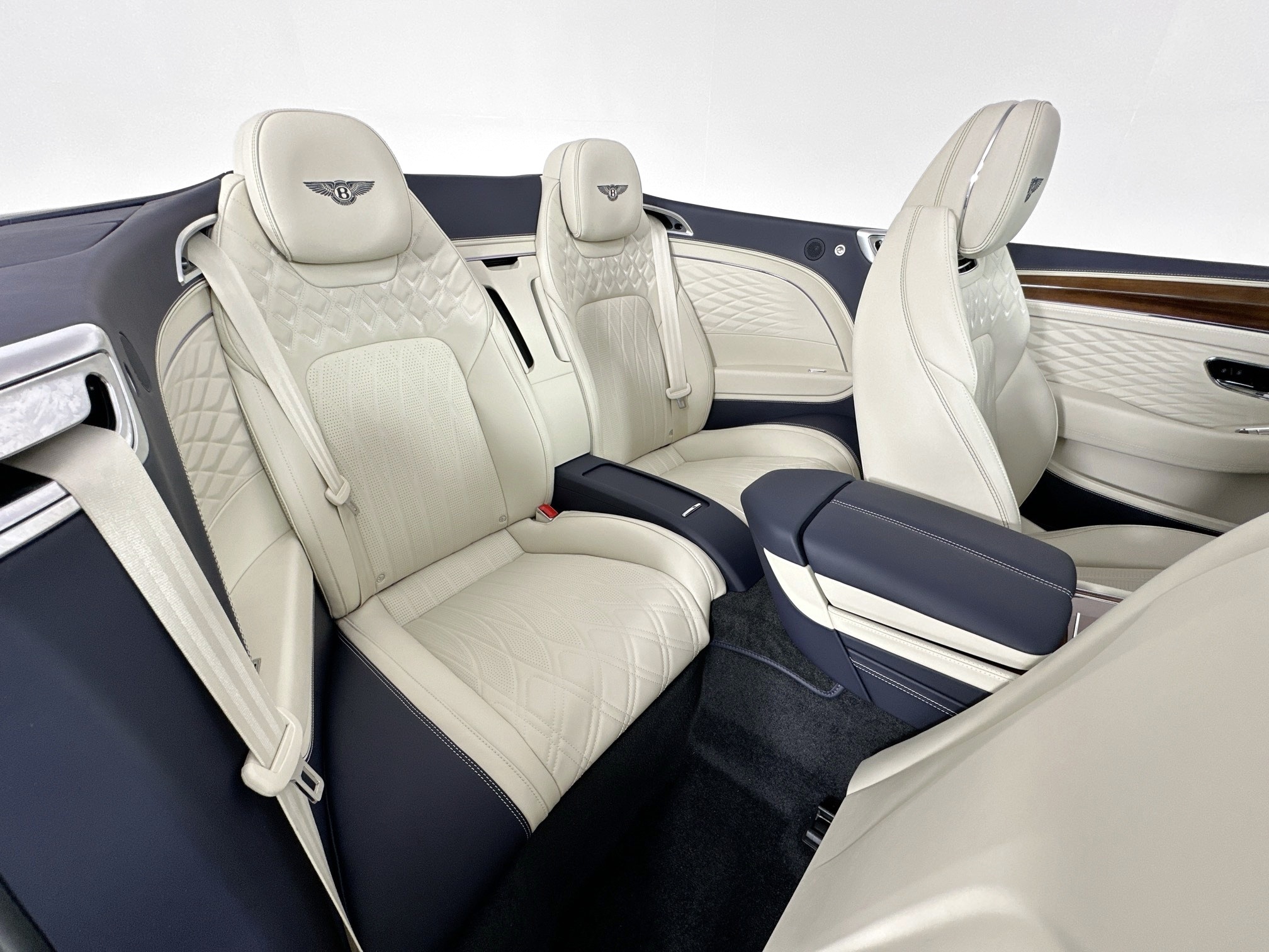 new 2026 Bentley Continental GTC car