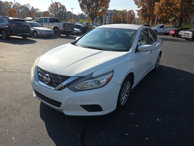 Used 2017 Nissan Altima S with VIN 1N4AL3AP1HC161630 for sale in Hickory, NC