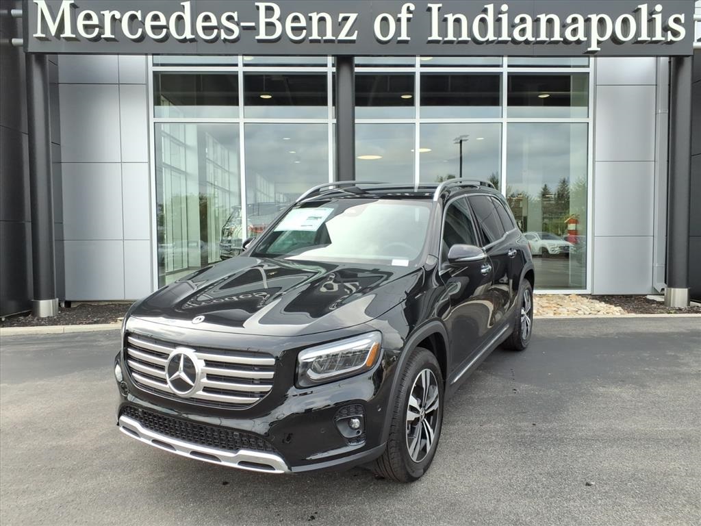 2025 Mercedes-Benz GLB Base's photo