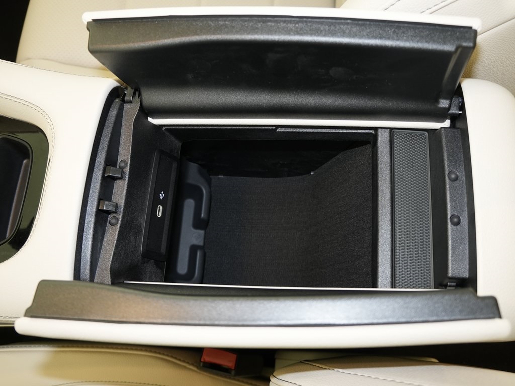 new 2026 Mercedes-Benz GLE car, priced at $73,155