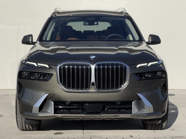 New 2025 Green BMW xDrive40i image 2