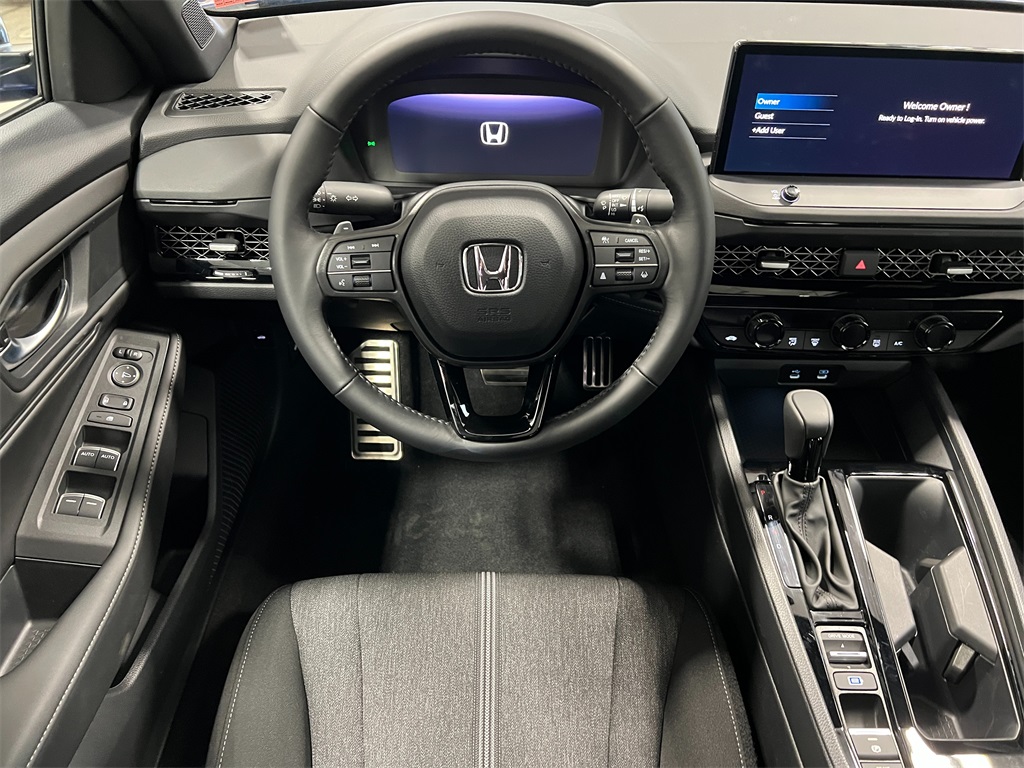 2025 Honda Accord Hybrid Sport Sedan 4 Dr. FWD 17