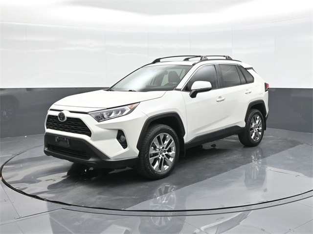 2021 Toyota RAV4 XLE Premium's photo