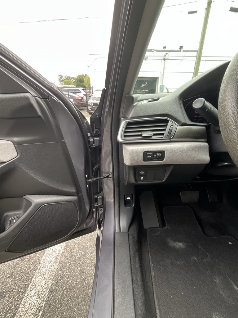 2019 Honda Accord LX photo 10