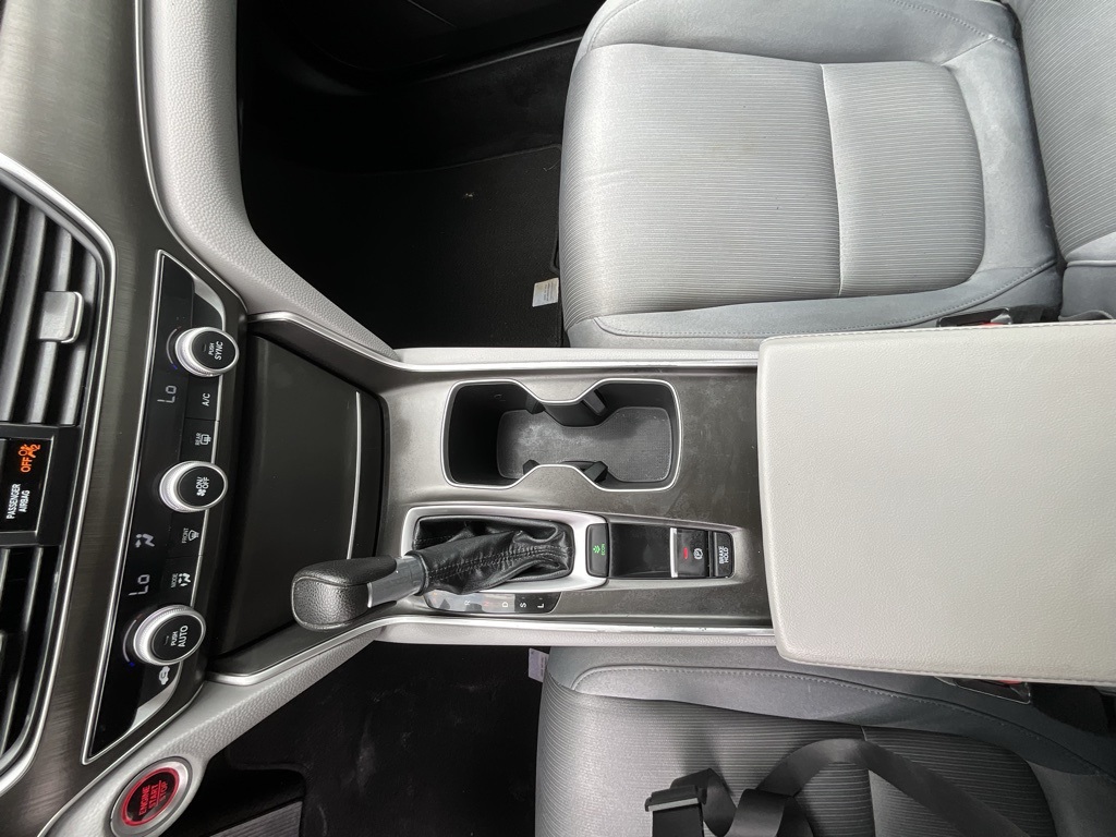 2019 Honda Accord LX photo 17
