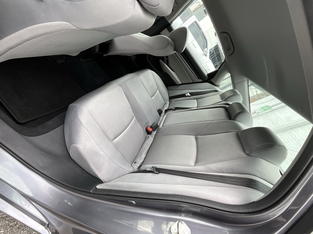 2019 Honda Accord LX photo 22