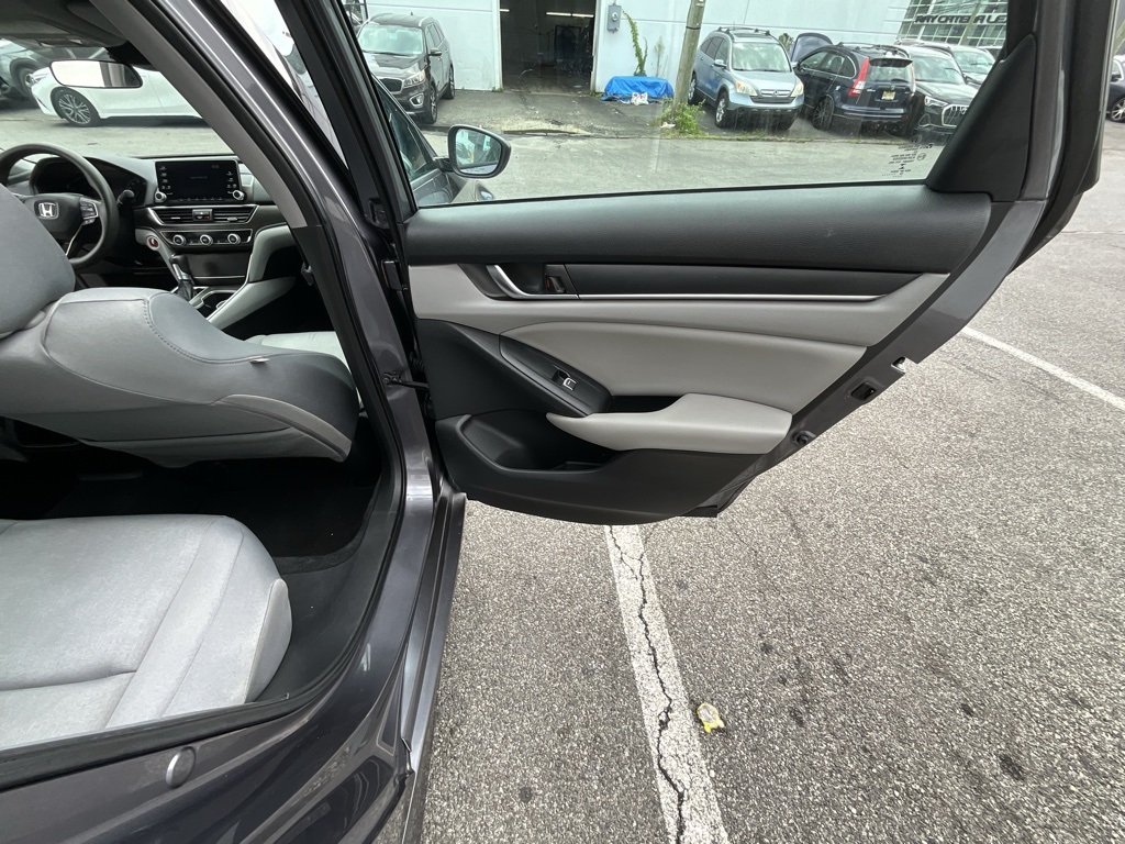 2019 Honda Accord LX photo 26