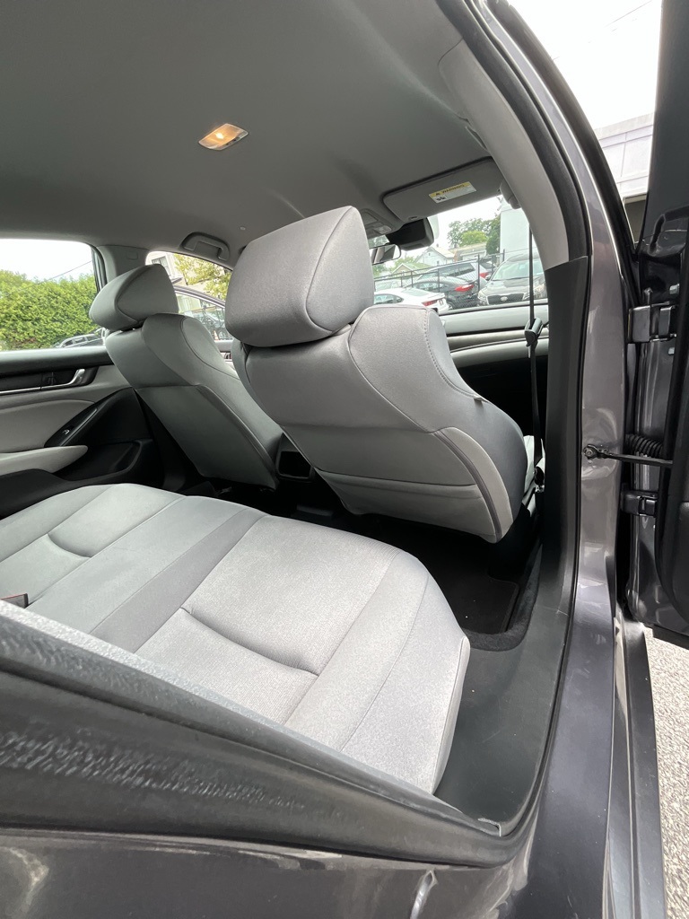 2019 Honda Accord LX photo 30