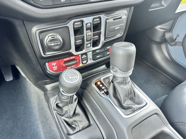 2025 Anvil Clear Coat Jeep Wrangler Rubicon X 4X4 SUV
