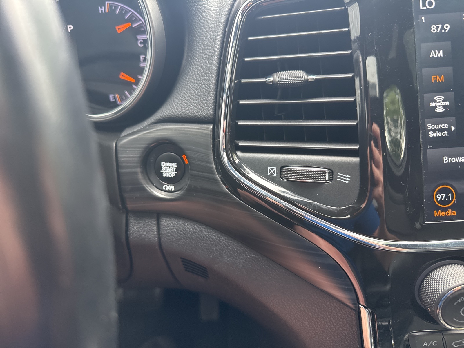 2022 Sting-Gray Clearcoat Jeep Grand Cherokee WK Laredo X 4X4 SUV