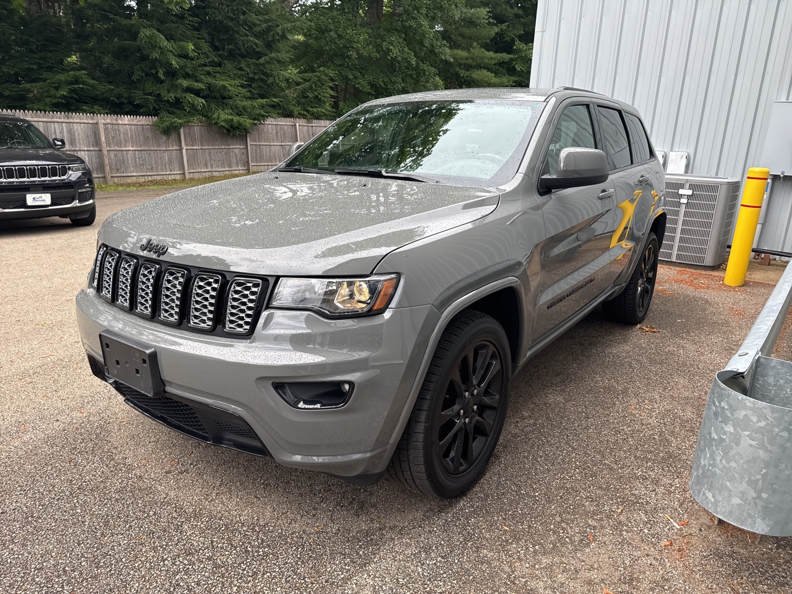 2022 Sting-Gray Clearcoat Jeep Grand Cherokee WK Laredo X 4X4 SUV
