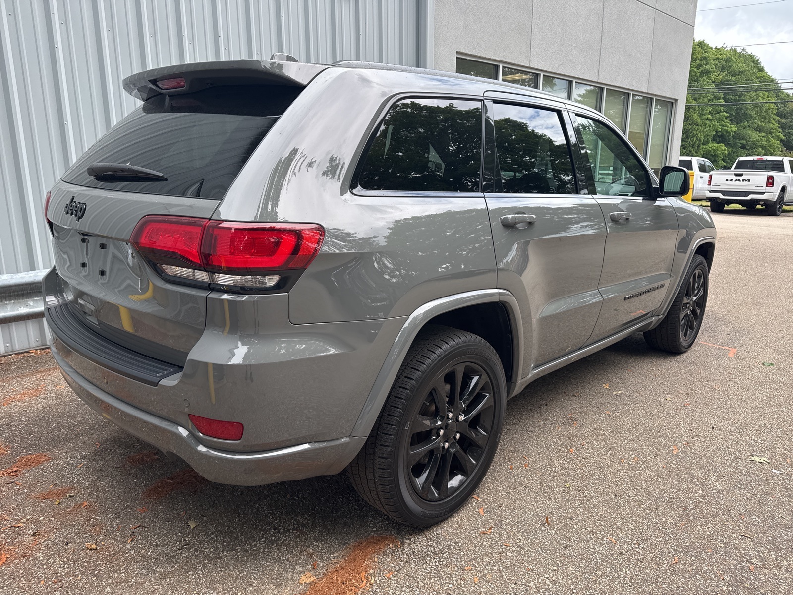 2022 Sting-Gray Clearcoat Jeep Grand Cherokee WK Laredo X 4X4 SUV