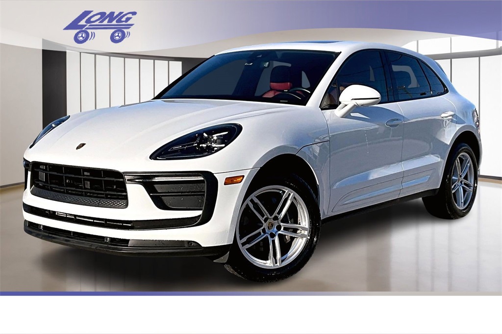 2022 Porsche Macan Base's photo