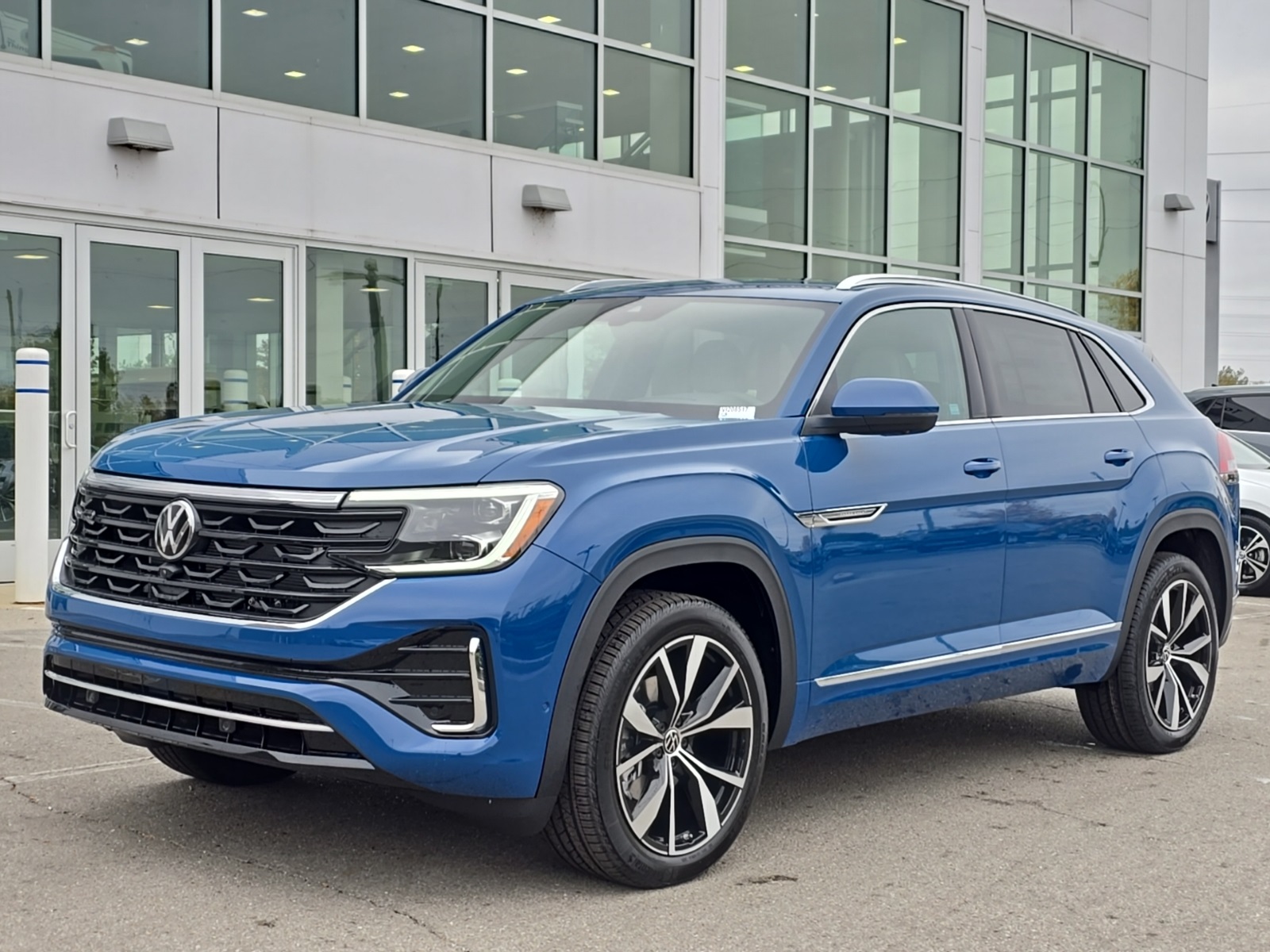 new 2026 Volkswagen Atlas Cross Sport car, priced at $52,906