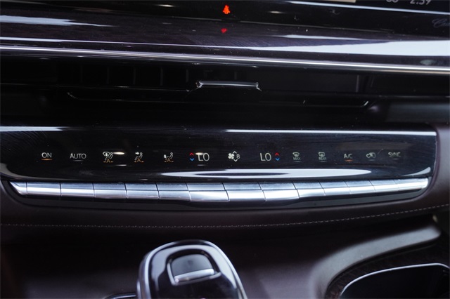 2023 Cadillac Escalade Sport Platinum photo 28
