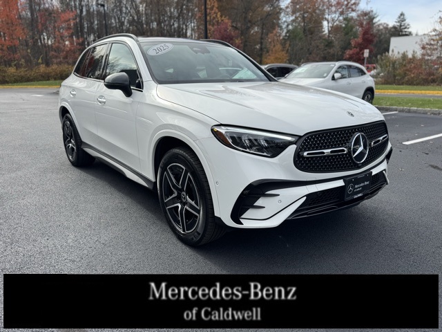 2025 Mercedes-Benz GLC Base's photo