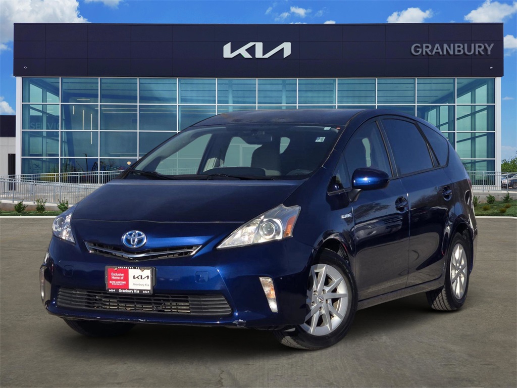 2014 Toyota Prius v Five