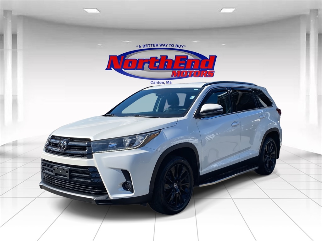2019 Blizzard Pearl Toyota Highlander SE AWD SUV